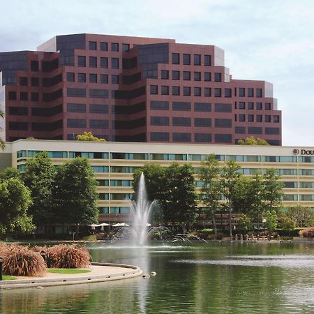 Hotel Doubletree By Hilton Orange County Airport Santa Ana Esterno foto